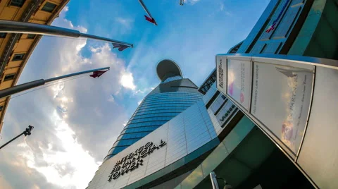 Zoom in view of the Bitexco Financial Tower Vídeos de archivo 61868019