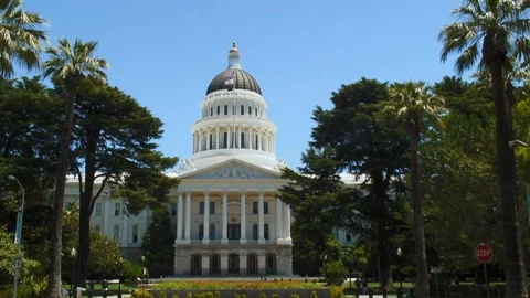 Zoom in View of State Capitol Building Sacramento California, USA Stock Footage 92591491