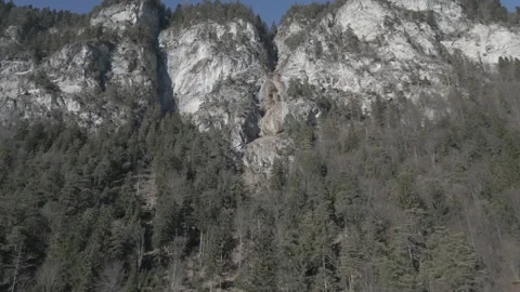 Zoom-in of a waterfall captured in D-Cinelike for post-production flexibility 動画素材 301601701