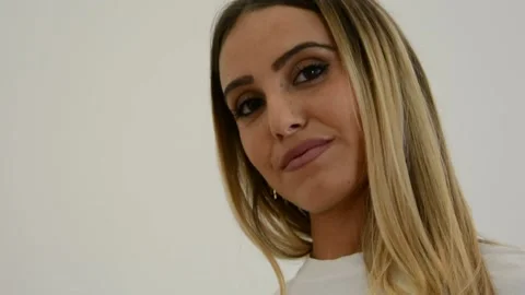 Zoom  white tshirt Video stock 145672268