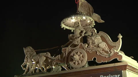 Zoom WS of a chariot statue in Amritsar, India Stock Footage 58636997