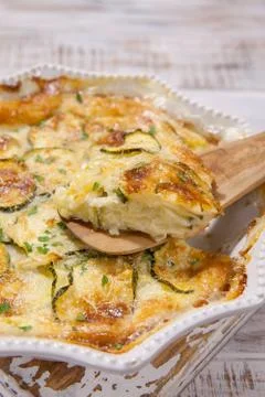 Zucchini casserole with cheese Foto stock