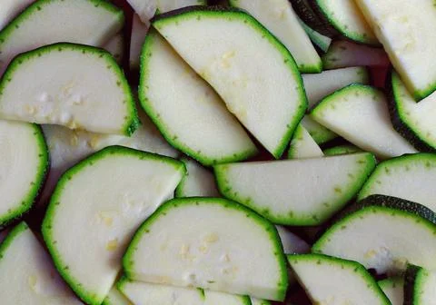 Zucchini half slices Foto stock