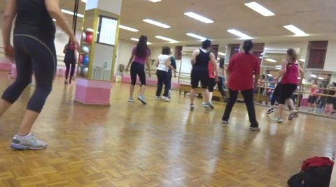 Zumba dance class 스톡 동영상 33741624