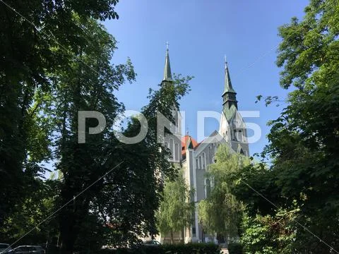 Župnijska cerkev sv. Janeza Krstnika Stock Photos