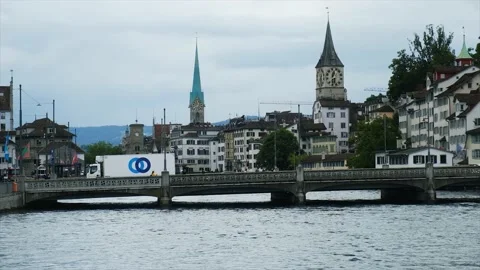 Zurich, Limmat river, traffic Video stock 200046908